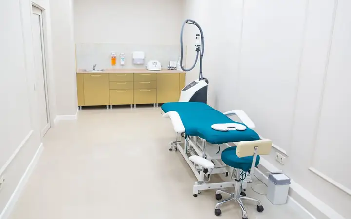 Medical exam room, illustrative stock photo